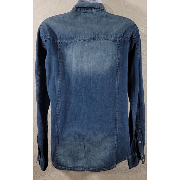 Love Stitch Blue Denim Stonewashed Button Up Top Small Lightweight Front Pockets - Picture 2 of 7